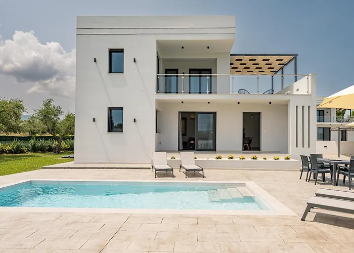 Villa Zenith White Elegant 2